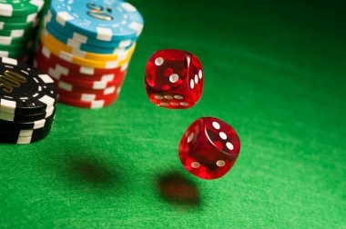 Speed Baccarat dealer at live studio on kunci